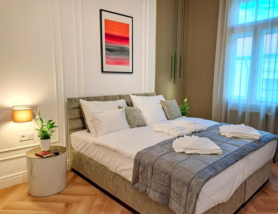 Hotel Domus Collis เยอร์ ภายนอก รูปภาพ
