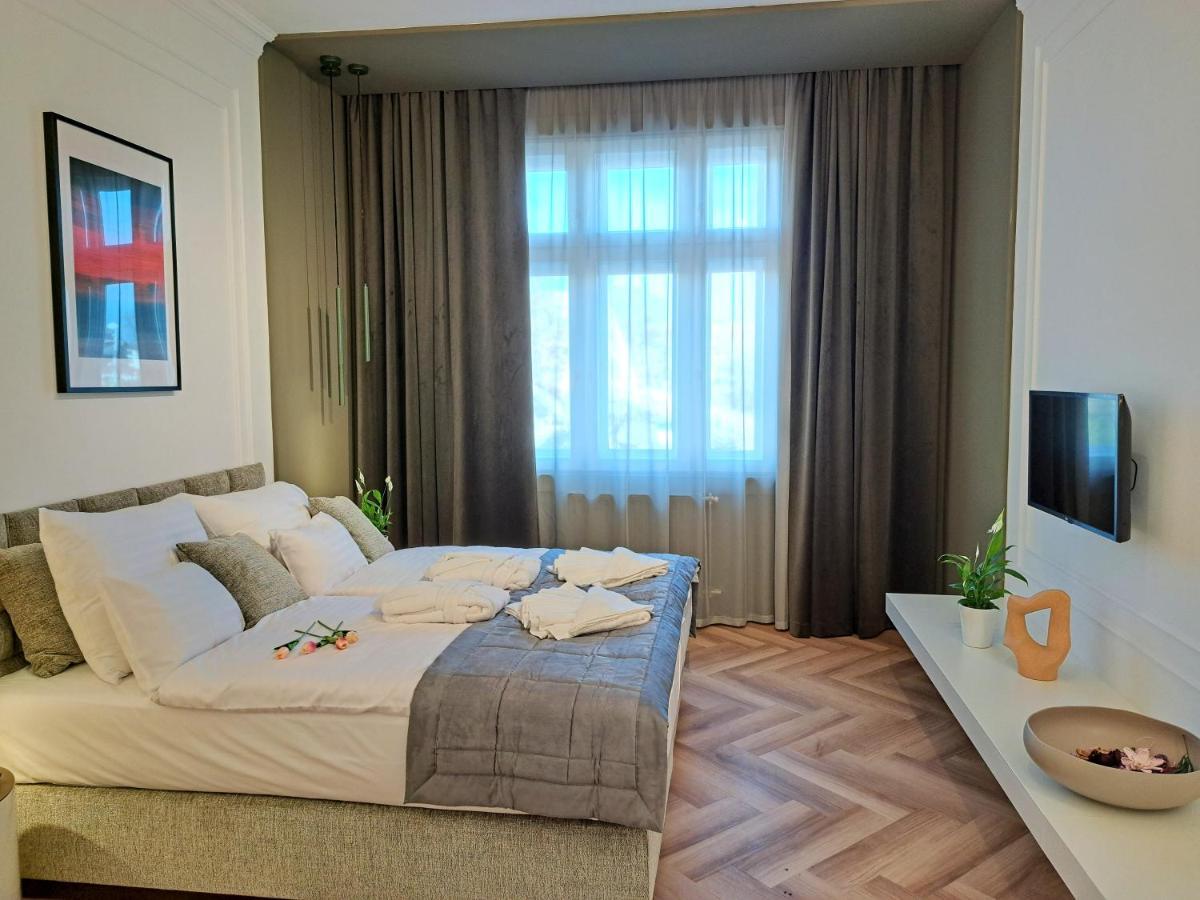 Hotel Domus Collis เยอร์ ภายนอก รูปภาพ