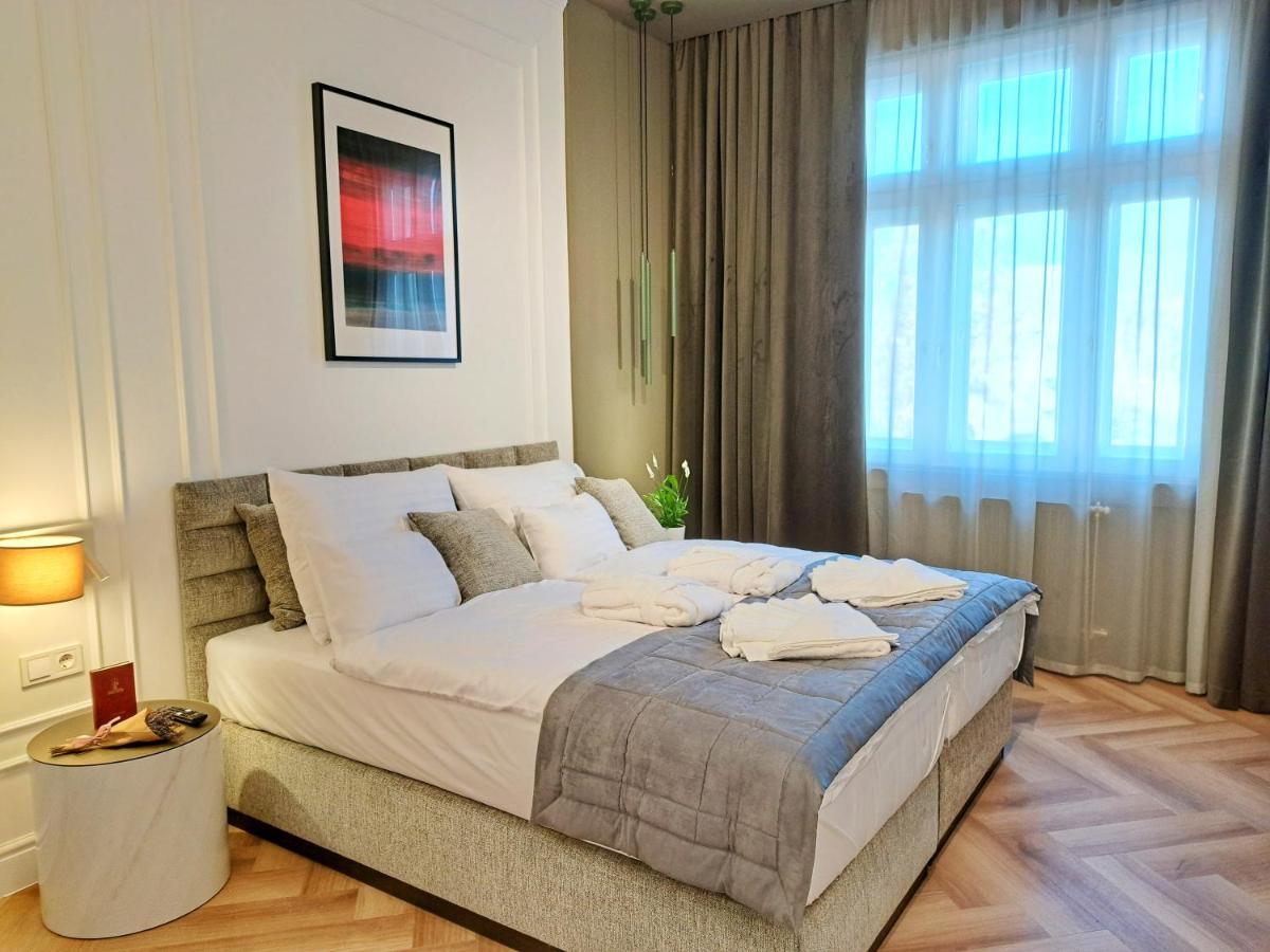 Hotel Domus Collis เยอร์ ภายนอก รูปภาพ