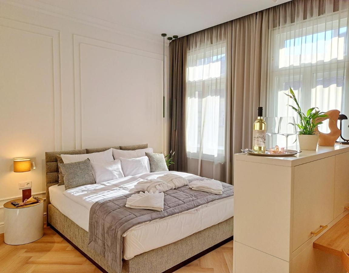 Hotel Domus Collis เยอร์ ภายนอก รูปภาพ